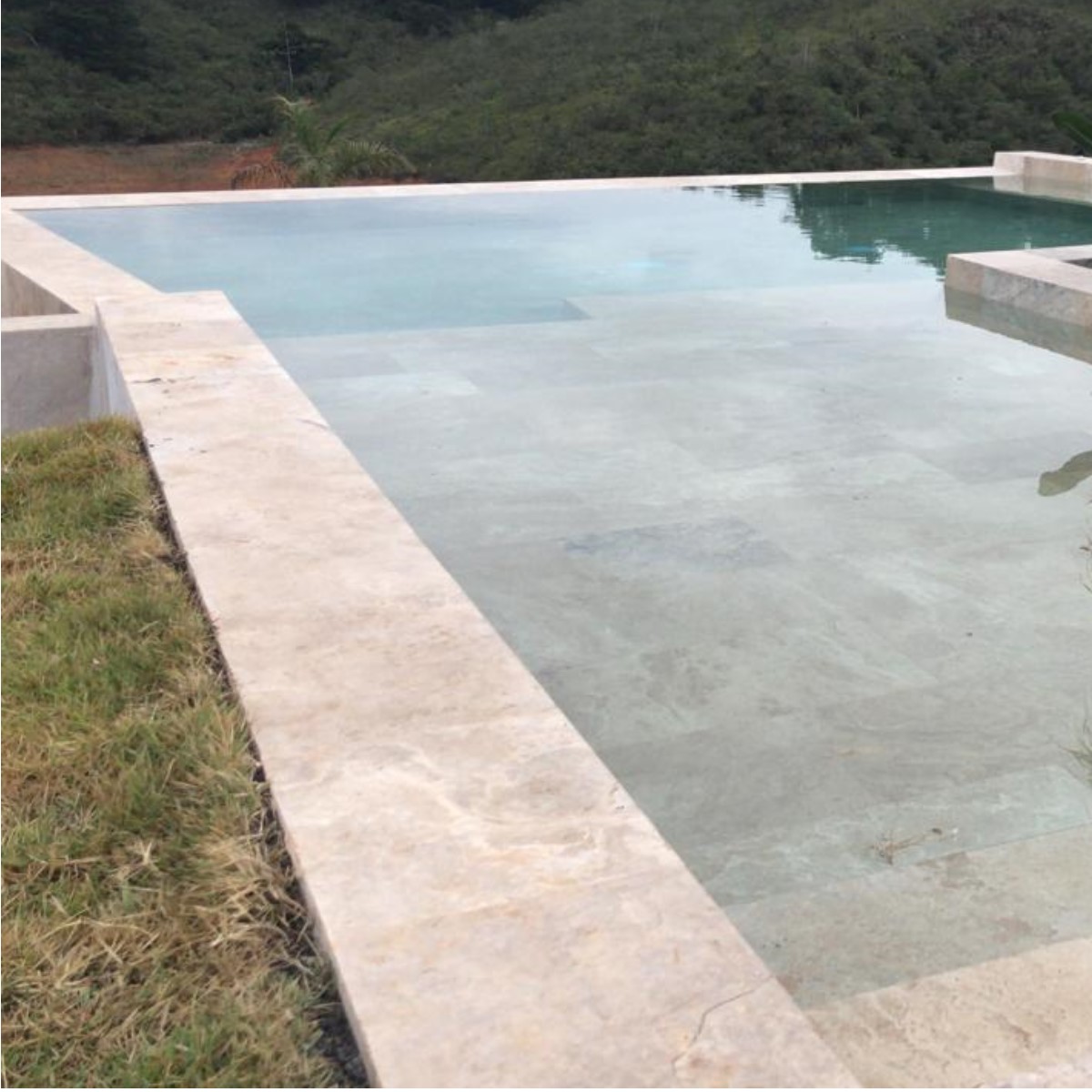 Piso Piscina Travertino Ivory Classic